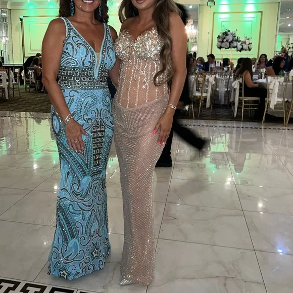 Custom Made Walone Fashion Group Embellished Beaded Gown - Picture 4 of 4